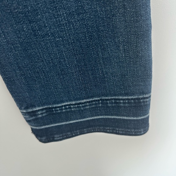 Frame Denim Le High Straight in Thrasher - Picture 9 of 9